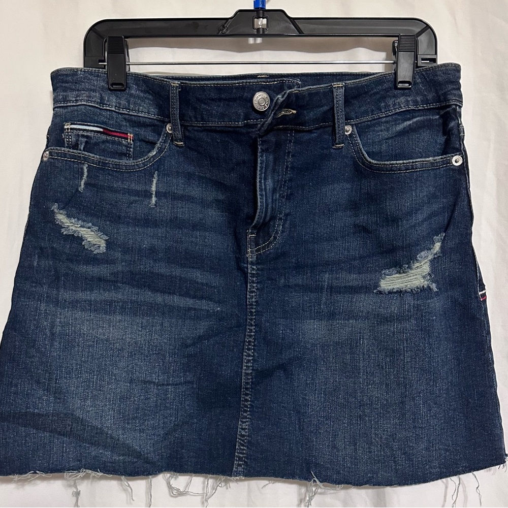Tommy Hilfiger women’s blue jean skirt. Size 10 30W good condition - Picture 4 of 6